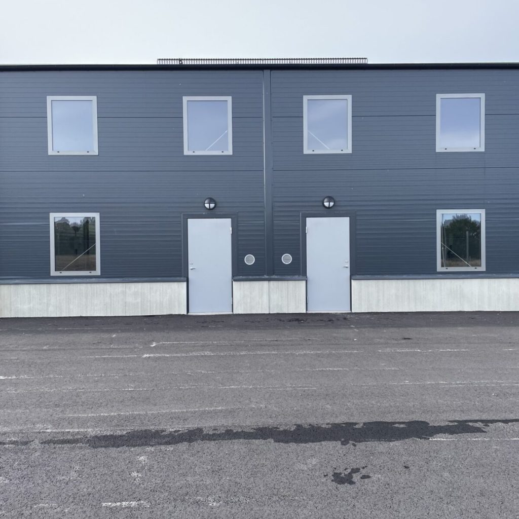 IMG 2840 1 scaled 1200x1200